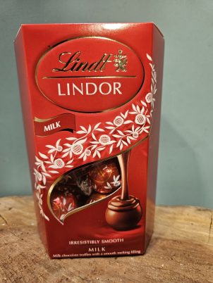 Smooth Milk Lint Chocolates