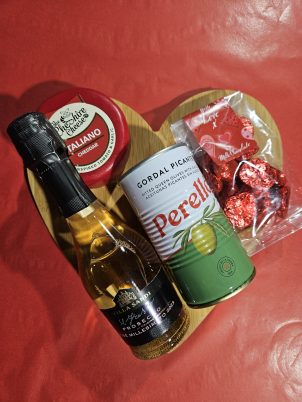 Valentine Sweet Bliss Board